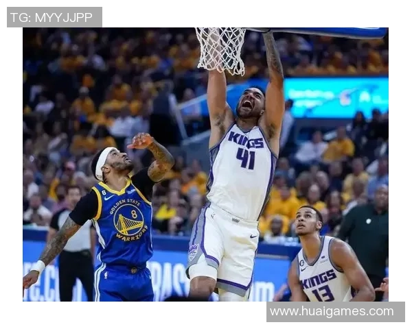 明星球星同框拍照瞬间精彩呈现 篮球足球双雄聚焦时刻回顾